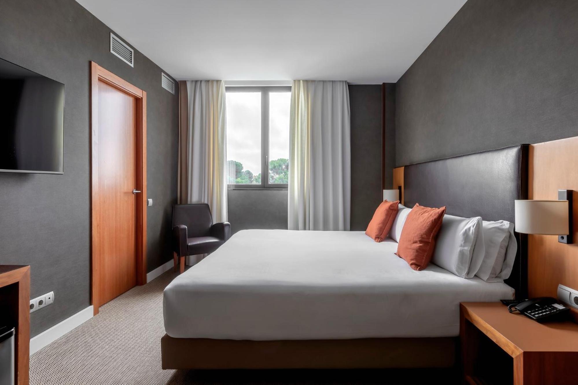 Acta Sant Just Hotel Sant Just Desvern